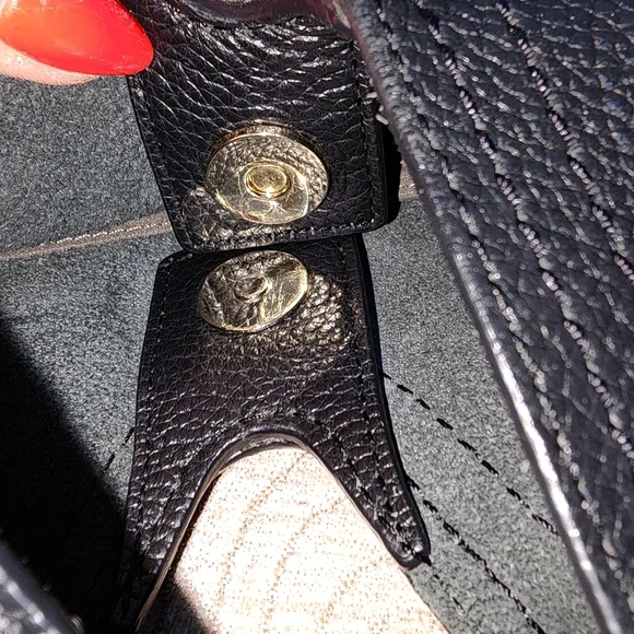 Vince Camuto Black Hobo Bag - Picture 8 of 11